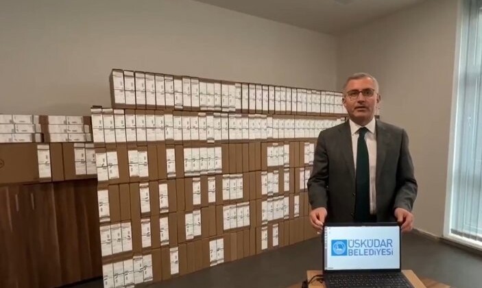 Üsküdar Belediyesi 500 Bilgisayar Deprem Bölgesine Gönderdi