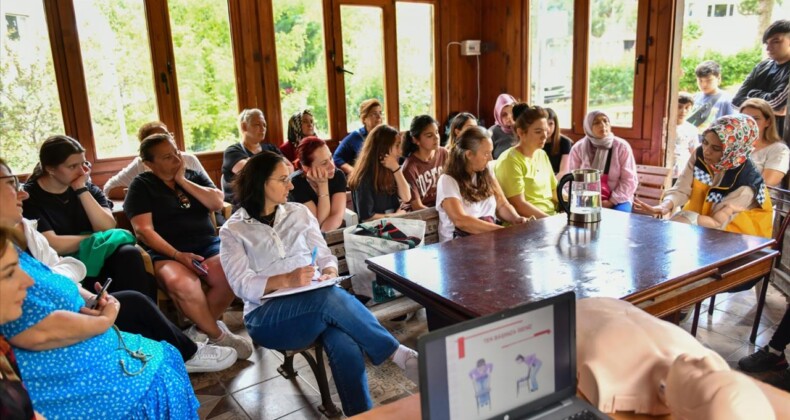 Esenyurtlular İlk Yardım Eğitimleriyle Bilinçleniyor