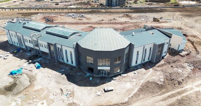 Kars Şehirlerarası Otobüs Terminali Yapımı Devam Ediyor