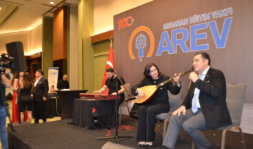 Ardahan Belediye Başkanı Faruk Demir, Sarı saçlım mavi gözlüm