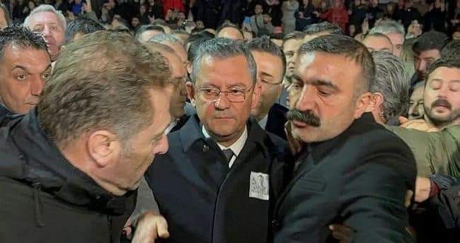 Başkan İlgezdi’den Özgür Özel’e Yapılan Saygısızlığa Kınama