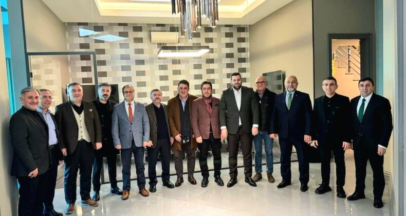 AK Parti Ataşehir Belediye Başkanı A.Adayları Buluştu