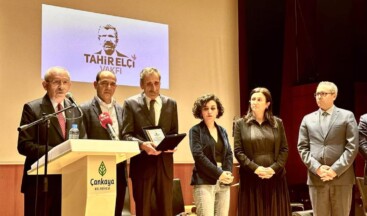 Kılıçdaroğlu, Tahir Elçi Ödül Törenine Katıldı