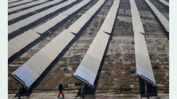 Hindistan’da Dünyanın En Büyük Enerji Santrali Kuruluyor