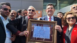 Çekmeköy Yeni Belediye Başkanı Orhan Çerkez Mazbatasını Aldı
