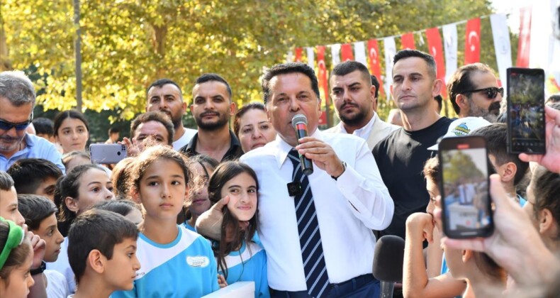 Başkan Özer’den Gençlere Destek: Esenyurt’ta Gençfest Coşkusu