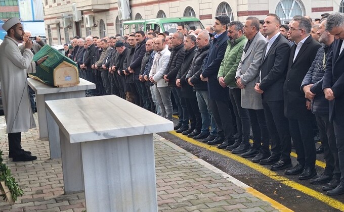 Ekrem Köse Babasına Veda Etti