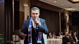 Başkan Demir, Serhat Ardahanspor Gecesinde Konser Verdi