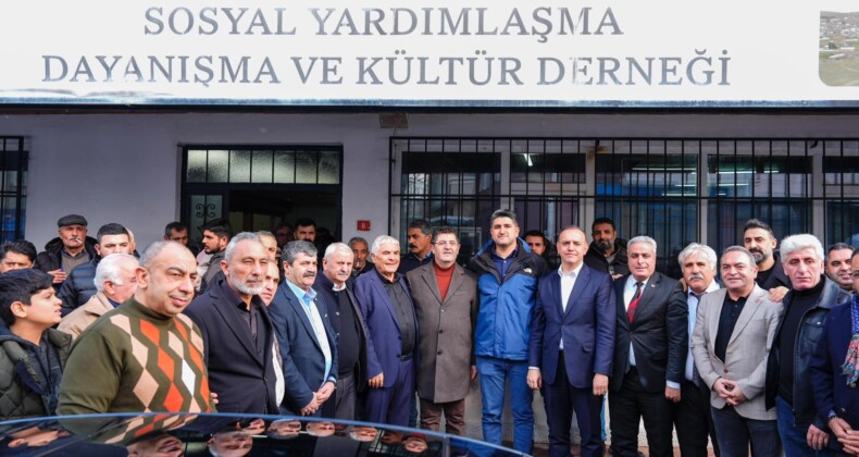 Kars Alem Köyü Derneği Kahvaltısına 3 Belediye Başkanı Katıldı
