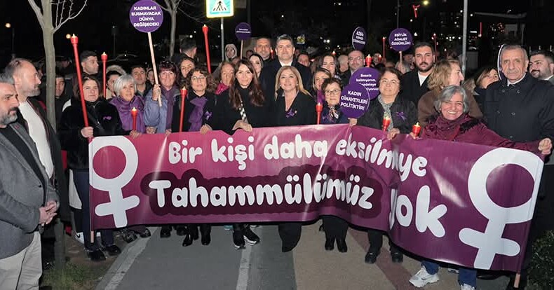 Ataşehir’de CHP’li Kadınların Yürüyüşü Vardı