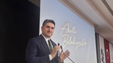 Ataşehir Belediye Başkanı Onursal Adıgüzel, faliyet raporu konuşması
