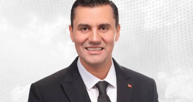 Ferdi Zeyrek Hayatını Kaybetti