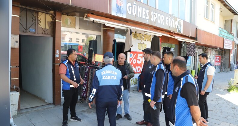 Ardahan’da Zabıtanın Kaldırım Denetimleri