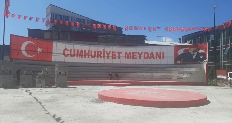 Göle Belediyesi Kaldırımlar Yenileniyor