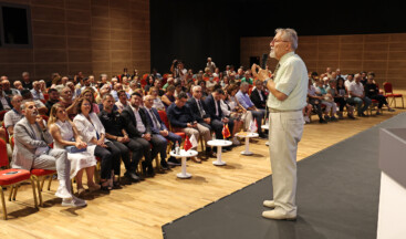 Prof. Dr. Naci Görür, Ataşehir’de Depremi Konuştu