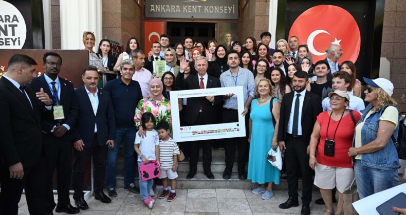 Mansur Yavaş, 12 Ağustos Uluslararası Gençlik Günü Buluşmasına Katıldı