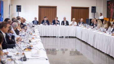 Tugay: İzmir’in kabuğunu kırması, öncü kent olması için çalışıyoruz