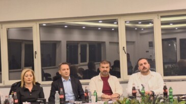 CHP Ataşehir, Muhtarlar ve Gazeteciler İle Buluştu