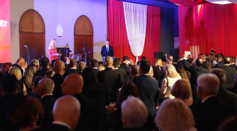 Ataşehir’de Cumhuriyet Balosu