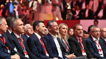 Özgür Çelik, Yeniden CHP İstanbul il Başkanı Seçildi