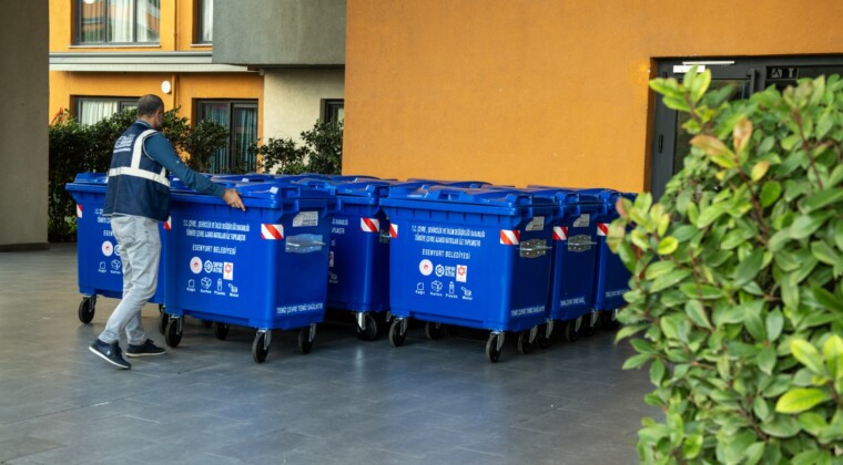 Esenyurt’ta Sitelerde Geri Dönüşüm Seferberliği