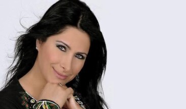 Menekşe Gözlü Kadın; Nuray Hafiftaş