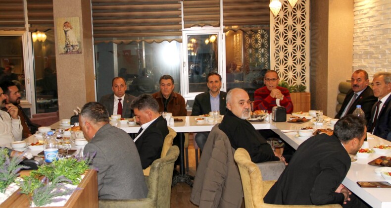 CHP’liler Ardahan’da İftarda Buluştu