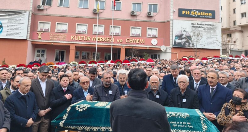 Fahrettin Kayhan Son Yolculuğuna Uğurlandı
