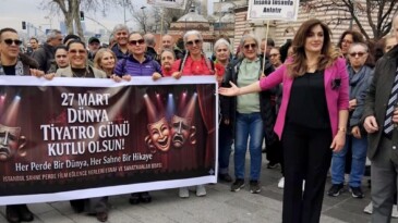 İstanbul’da Tiyatrocular Gününde Büyük Etkinlik