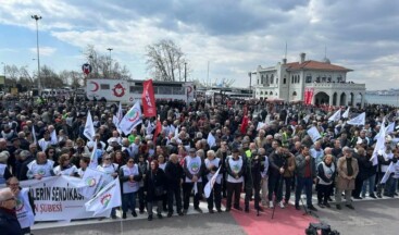 Emekliler Kadıköy Mitinginde Haklarını İstediler