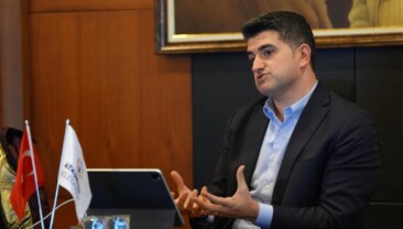 Onursal Adıgüzel Görevden Uzaklaştırıldı