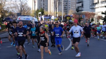 1200 Kişi Ataşehir’de Ata Koşusunda Yarıştı