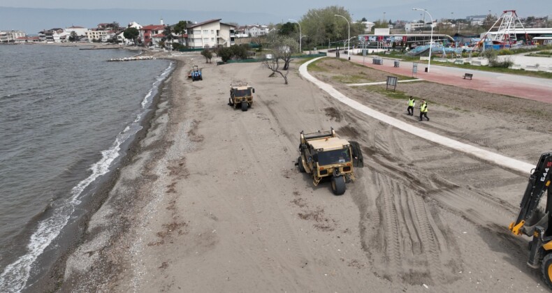 Bursa’da plajlar yaza hazır hale getiriliyor