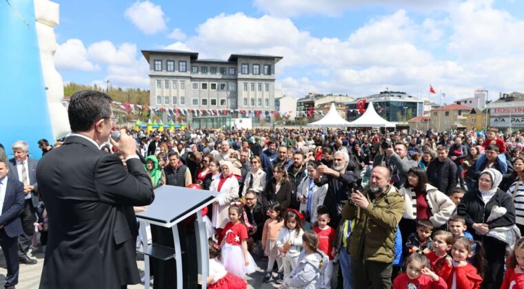 Çekmeköy’de 4 gün sürecek Çocuk Şenliği Başladı