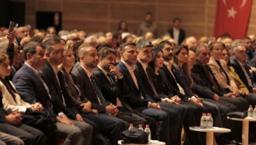 CHP Ataşehir Örgüt Toplantısına Yoğun İlgi