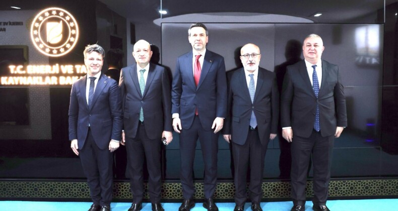 Başkan Oruçoğlu, Ankara’ya Çıkarma Yaptı