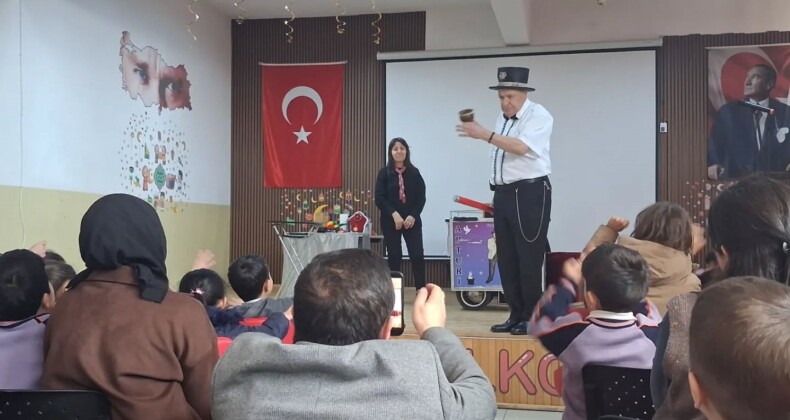 Serhat Ardahan Federasyonu’ndan Sihirbaz Gösterileri