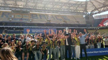 Fenerbahçe Kadın Futbol Takımı Şampiyon oldu