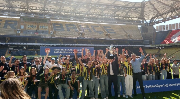 Fenerbahçe Kadın Futbol Takımı Şampiyon oldu