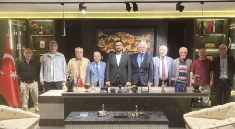 Kocaeli KAI Vakfı’nda İsa Bozkurt güven tazeledi