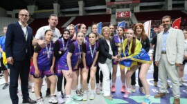 Bursa’da spor şenliklerinde kardeşlik rüzgarı esti
