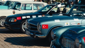 KLASİK OTOMOBİL KULÜBÜ 28. BATI ANADOLU RALLİSİ ÇEŞME’DE DÜZENLENDİ