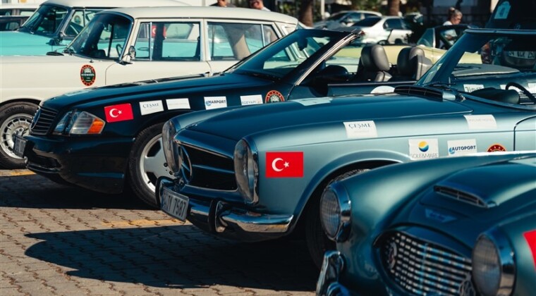 KLASİK OTOMOBİL KULÜBÜ 28. BATI ANADOLU RALLİSİ ÇEŞME’DE DÜZENLENDİ