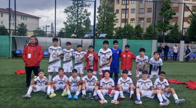 Kayışdağıspor Şampiyon Oldu