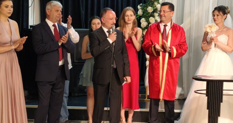 Akçay Ailesinin Mutlu Günü