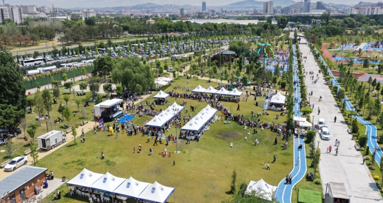 Ankara’da çocuk şenliğine yoğun ilgi