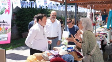 Kadıköy’de Kadın Emeği Pazarı Yaza Merhaba Dedi