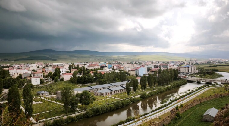 Ardahan’da Festival Ve Şölen Tarihleri Neden Çakışıyor?