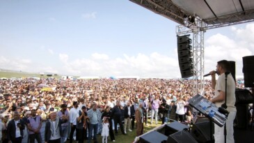 Hoçvan 50 Bin Kişi İle Festival Yaptı