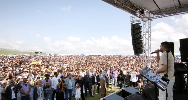 Hoçvan 50 Bin Kişi İle Festival Yaptı